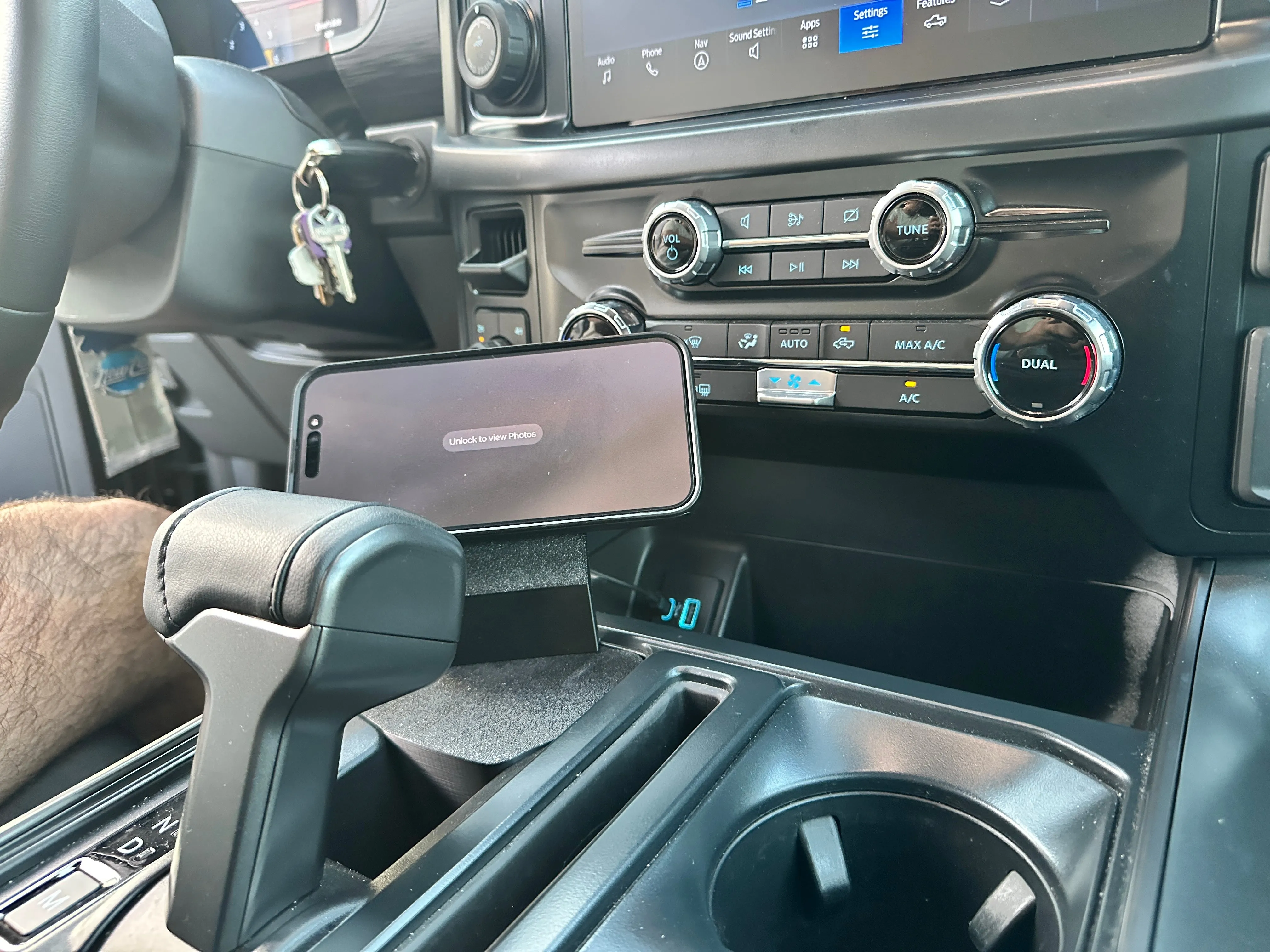 2021  F150 Mag Safe Wireless Charging Mount (Charger INCLUDED)