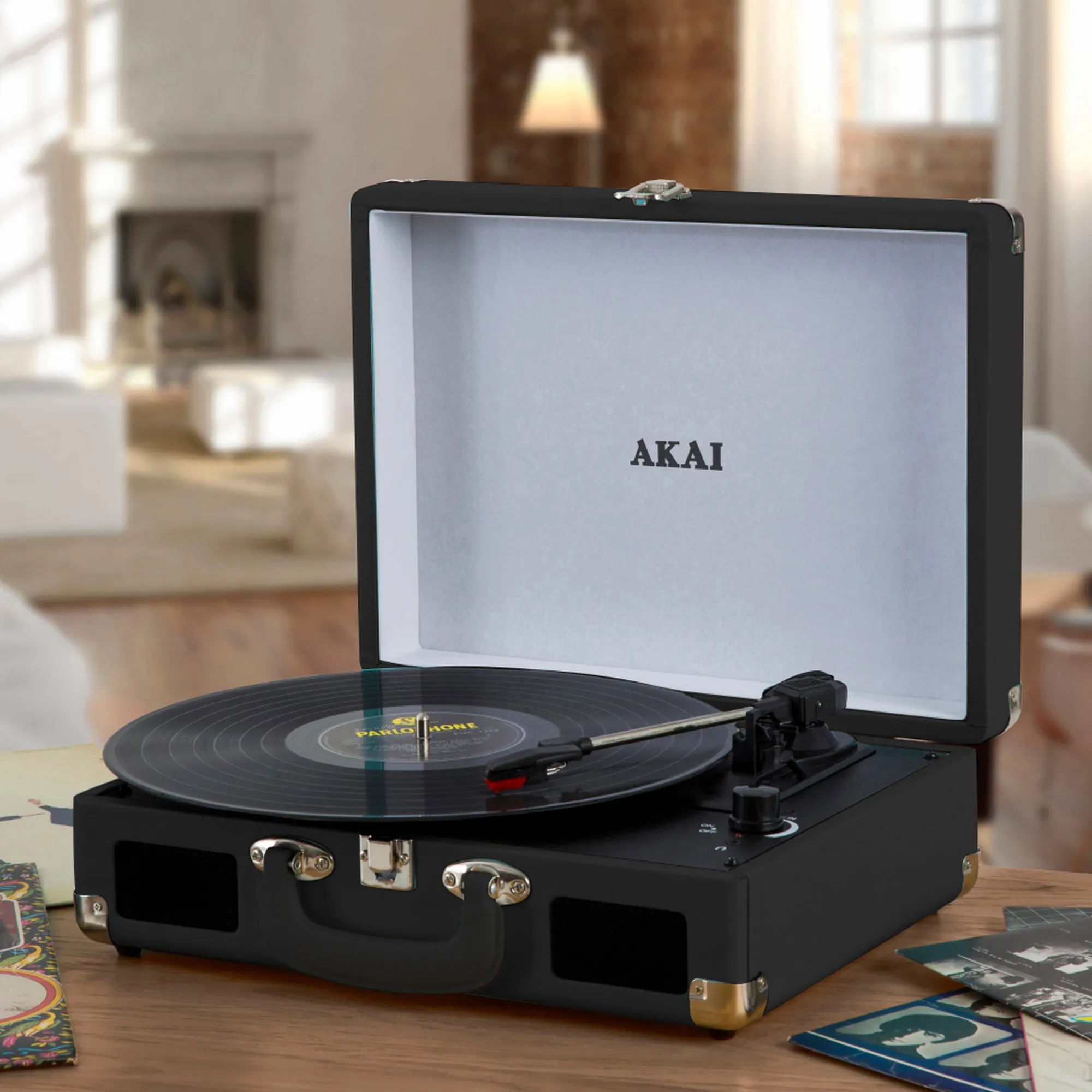 Akai Bluetooth Retro Rechargeable Turntable