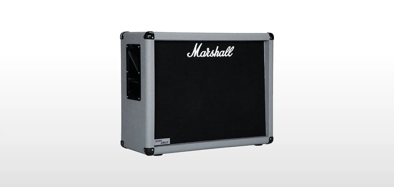 Marshall 140W, 2x12", 2 70W Celestion Vintage, 12” speakers in silver vinyl